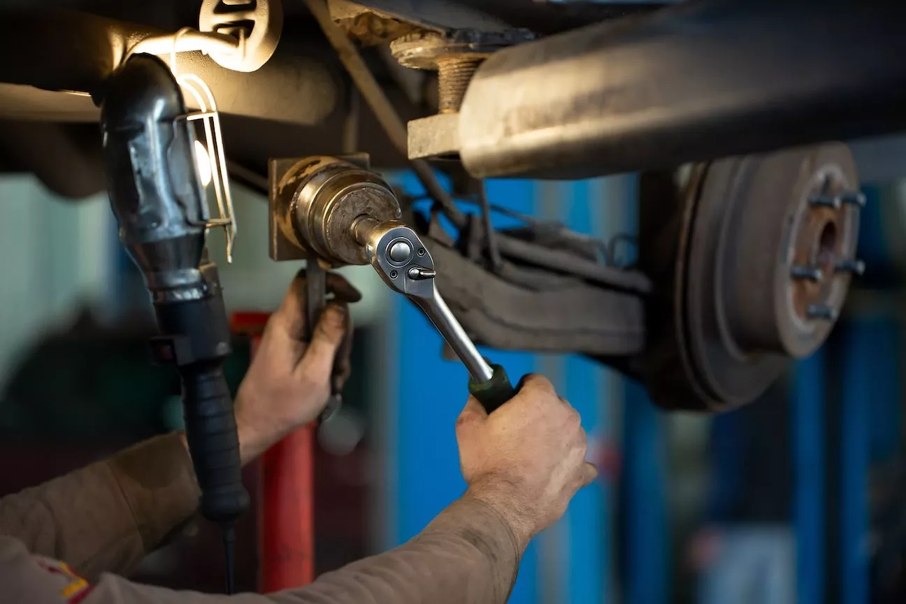 Suspension and Steering Repair Shop